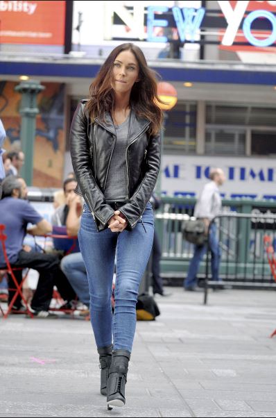 April O’Neil Teenage Mutant Ninja Turtles Black Jacket - Image 7